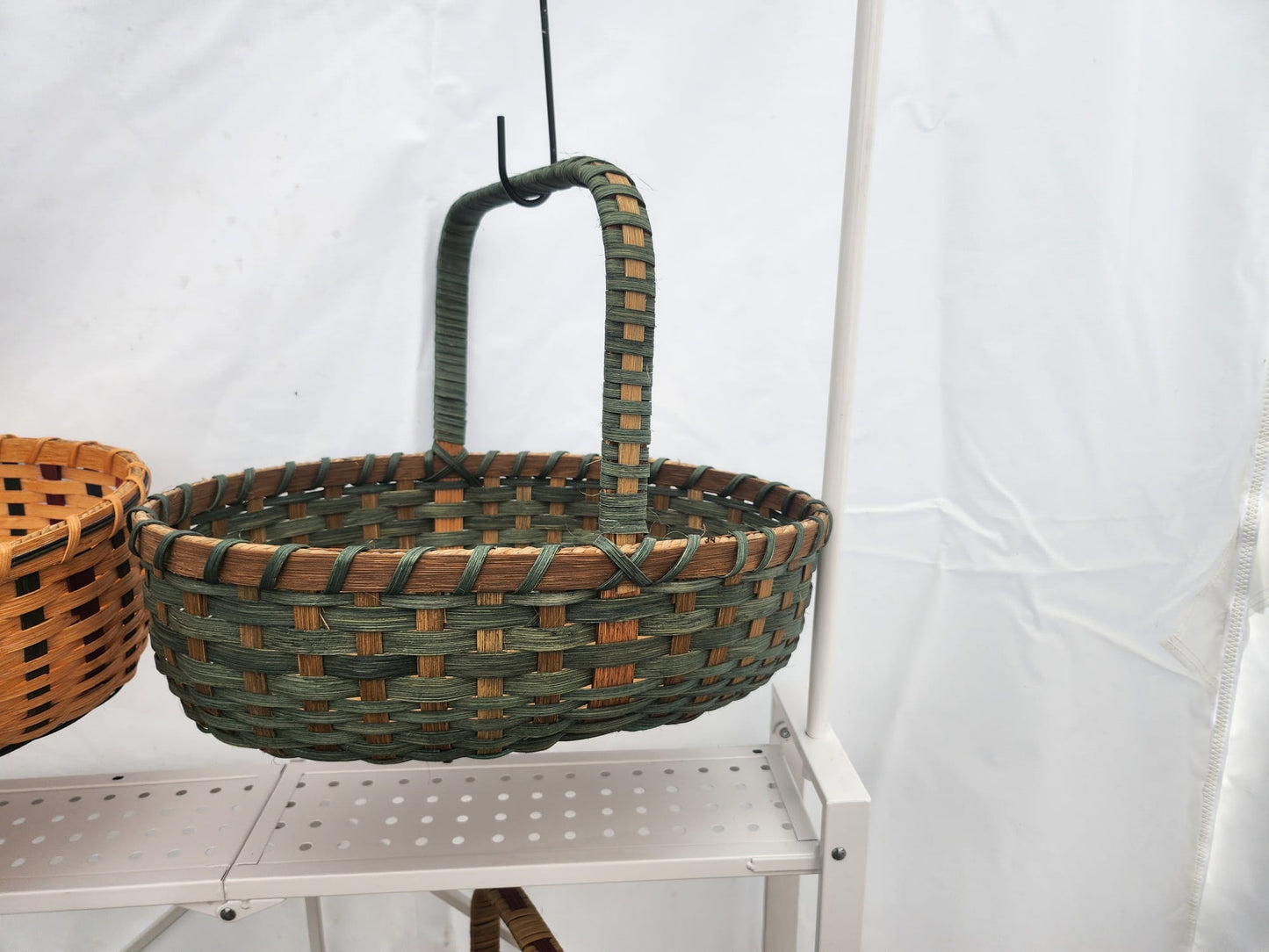 Handle Basket with Braided Rim