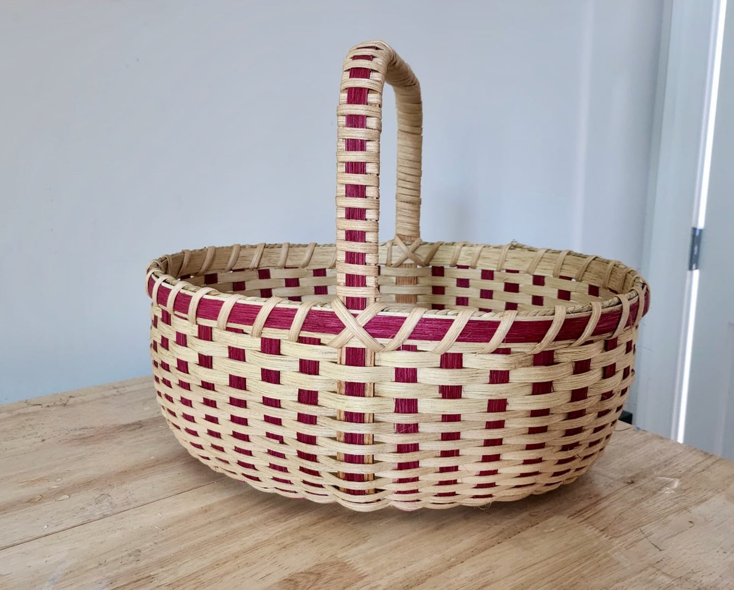 Handle Basket with Braided Rim