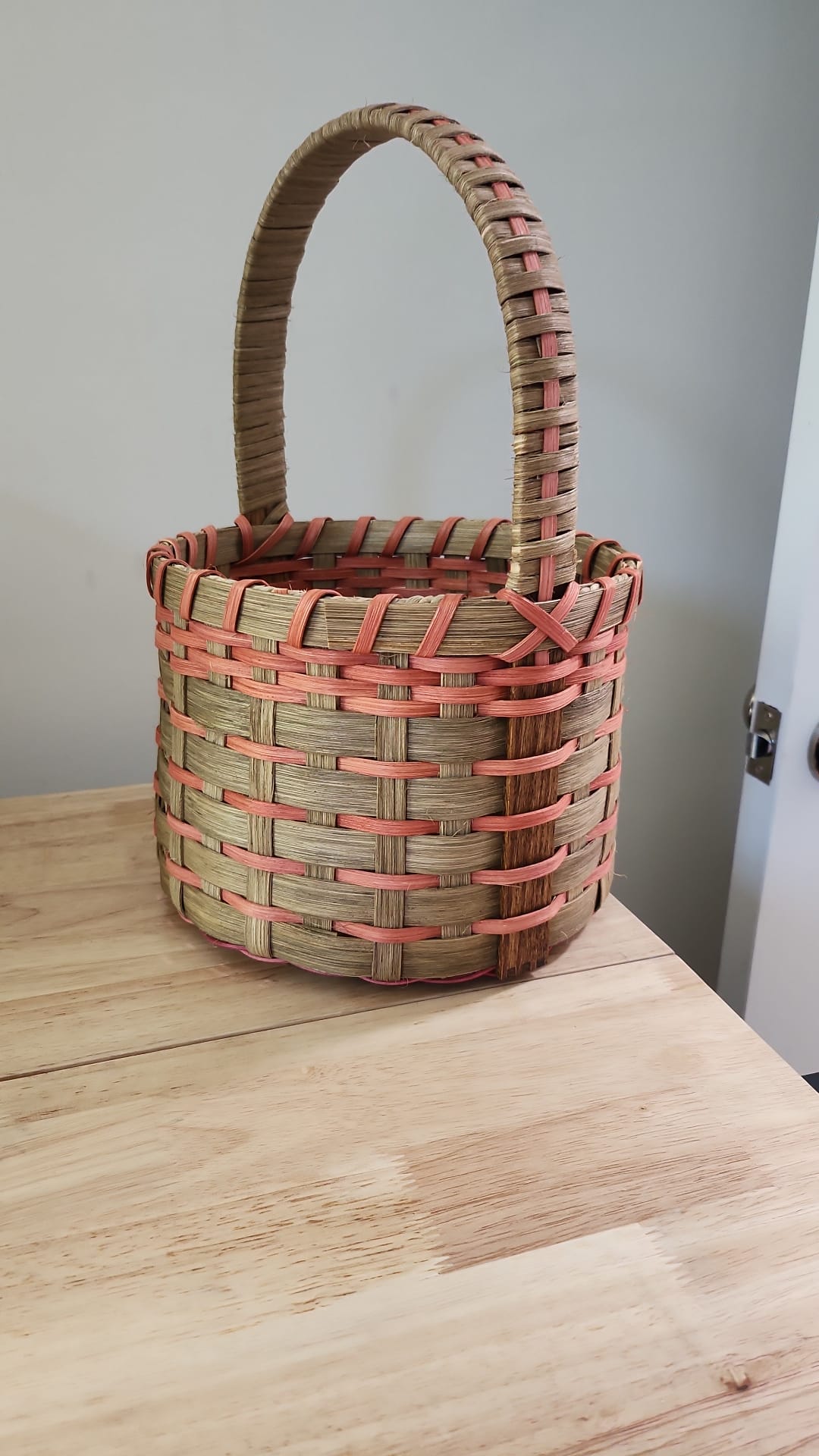 Handle Basket with Braided Rim